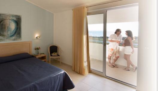Parco Della Rocca Hotel Punta Braccetto Luaran gambar